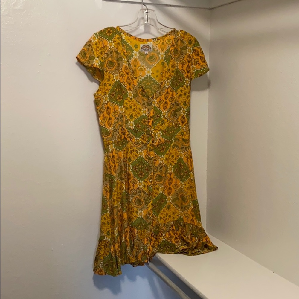 Beautiful yellow button up dress